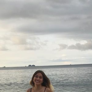 Meet your Posher, Nina